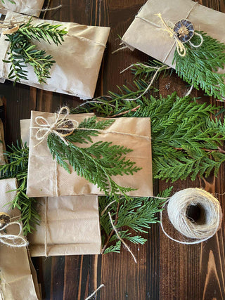 Merry & Bright holiday tea gift wrapping 